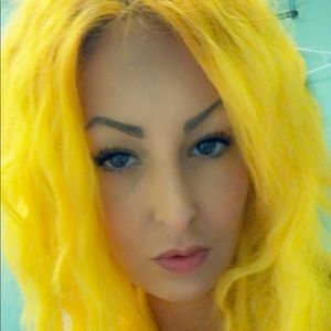 Meet your Posher, Veronica